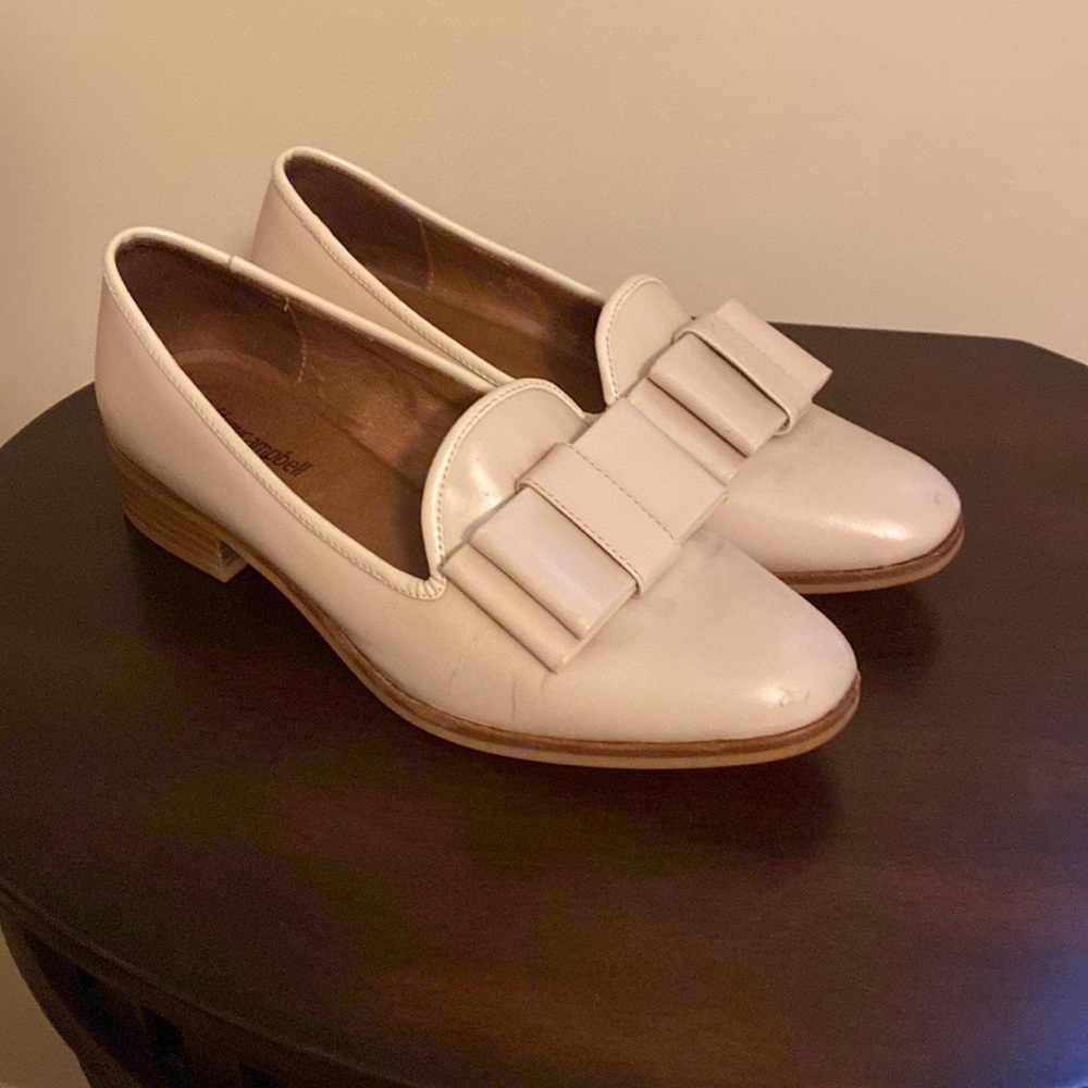 Jeffrey Campbell Nude/Pink Abogado Bow Loafers - Picture 1 of 10